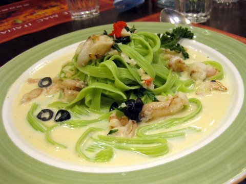 魚子醬蟹肉奶油麵